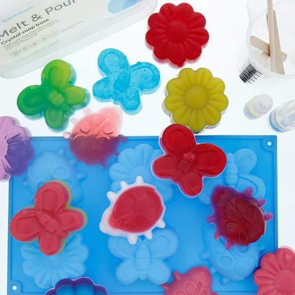 Bugs & Flowers Bubbly Soap Making Kit